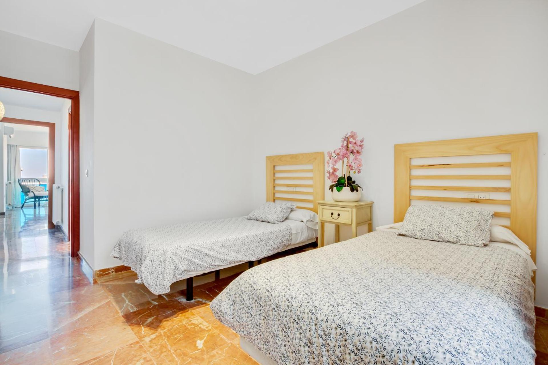 Apt Alameda De Colon Solo Familias Malaga Exterior photo