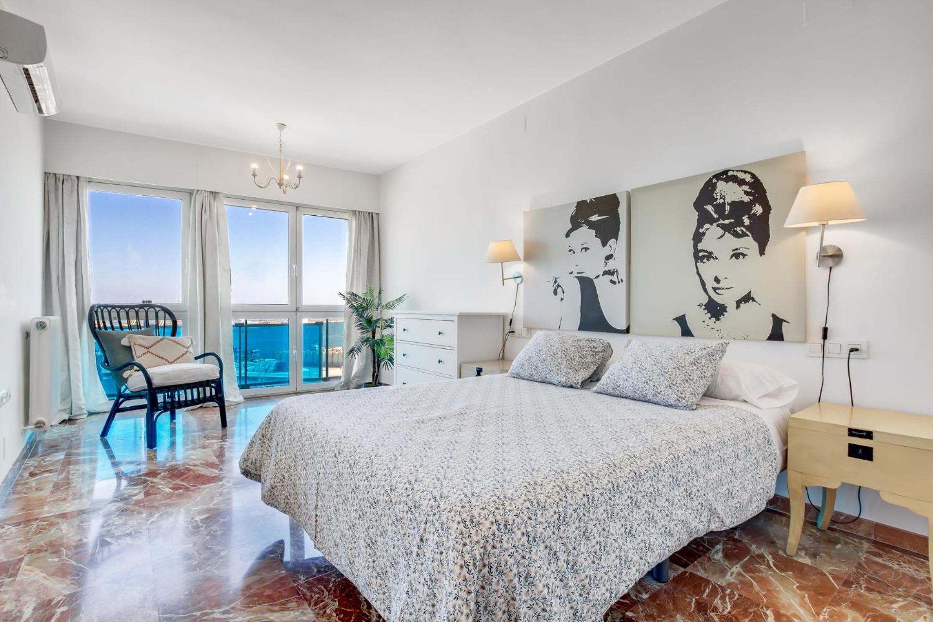 Apt Alameda De Colon Solo Familias Malaga Exterior photo