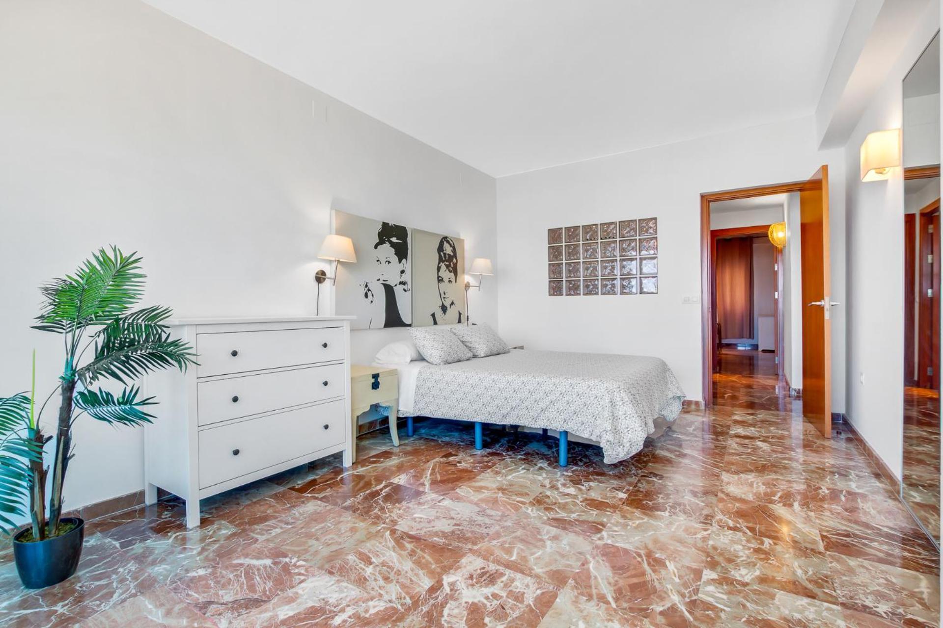 Apt Alameda De Colon Solo Familias Malaga Exterior photo